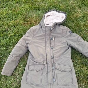 American Eagle Olive Green Sherpa-Lined Parka Jacket – Size M